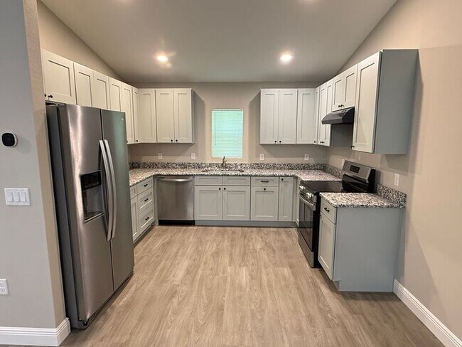 Building Photo - 3/2 half Duplex-NEW CONSTRUCTION