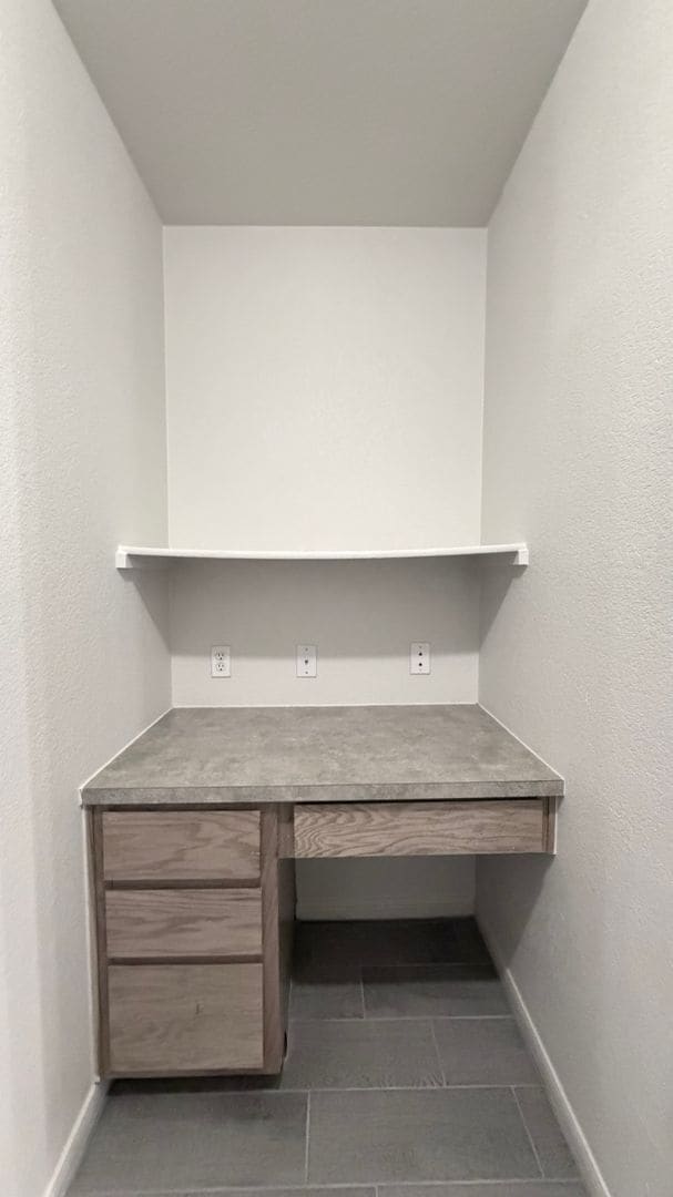 Building Photo - 2706 Vernice Loop