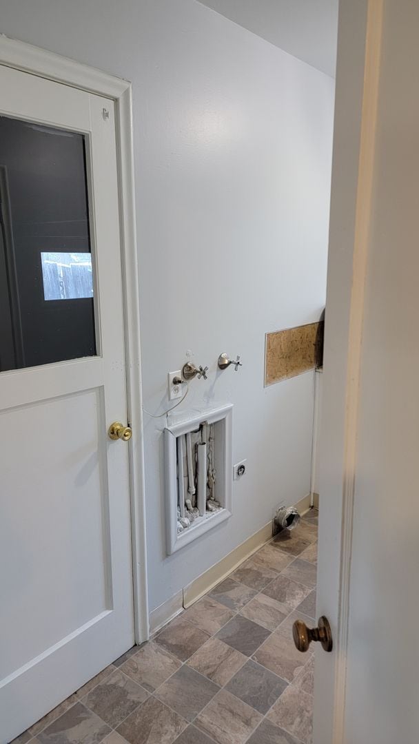 Building Photo - Cozy Two Bedroom Home Ready For You
