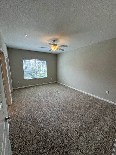 Building Photo - 450 Houston Ridge Dr