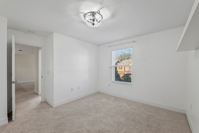 Building Photo - 4522 Scarlet Loop