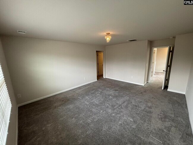 Building Photo - 520 Richmond Rd