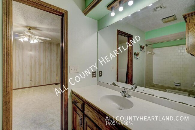 Building Photo - 10408 Casa Linda