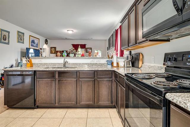 Building Photo - 6020 Royal Gorge Dr