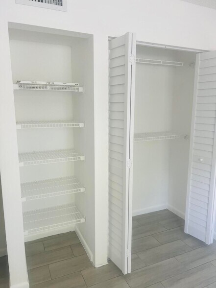 Building Photo - 510 24th Ave N