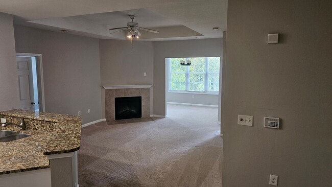 Building Photo - Spacious Two Bedroom Johns Island Condo Ri...