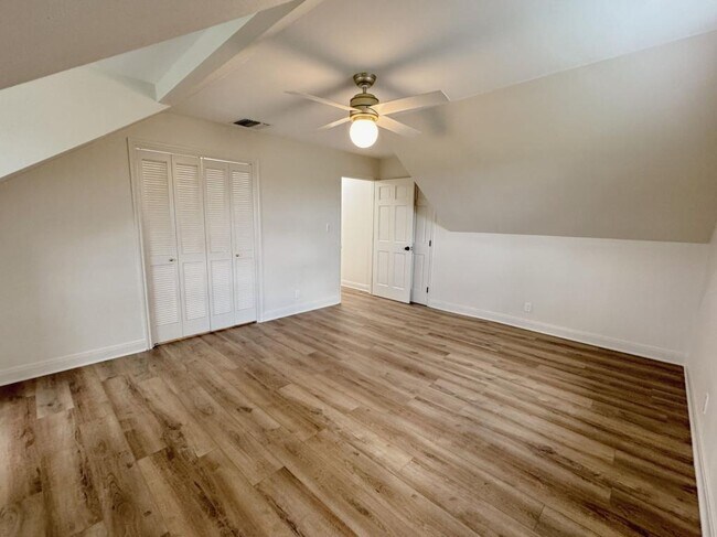 Building Photo - 5121 FM 446