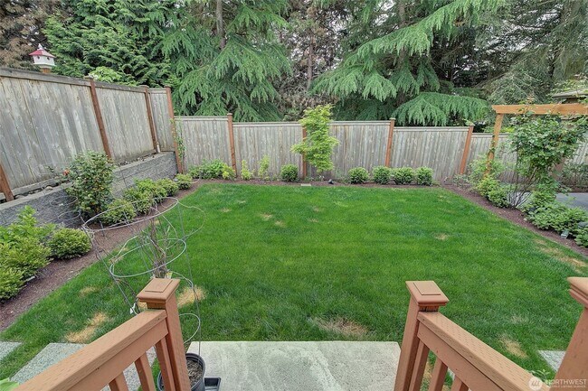 Building Photo - 5Bd/4Ba Bellevue House