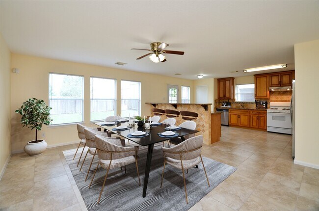 Building Photo - 3907 Pebble Garden Ln