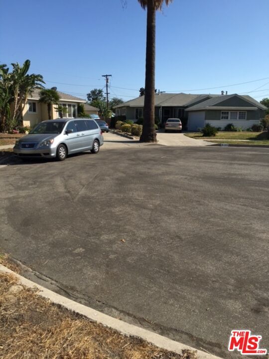 Building Photo - 9120 Amboy Ave