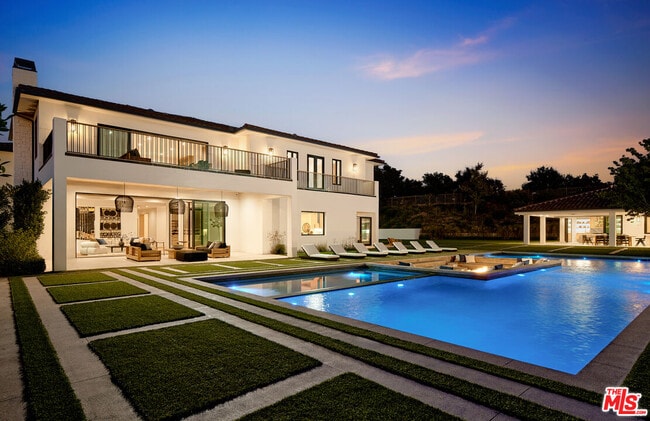 Building Photo - 25242 Prado Del Grandioso