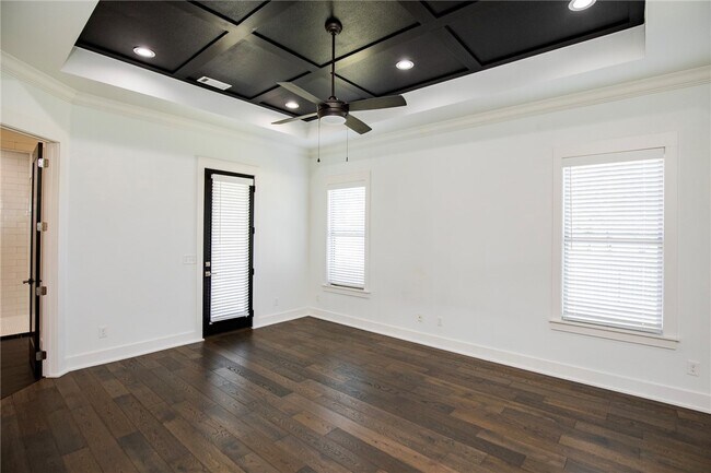 Building Photo - 3 S Castle Oaks Ct