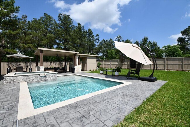Building Photo - 99 N Bacopa Dr