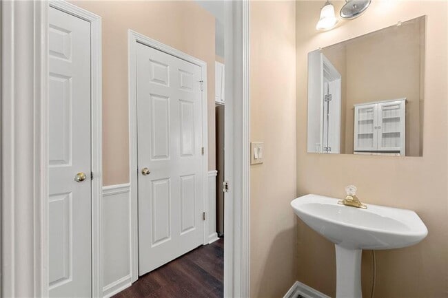 Building Photo - 158 Kenley Ct