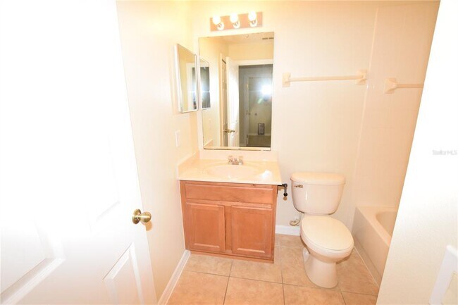 Building Photo - 9796 Tivoli Villa Dr