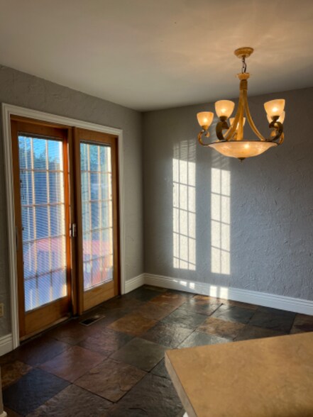 Building Photo - 5270 Picket Dr