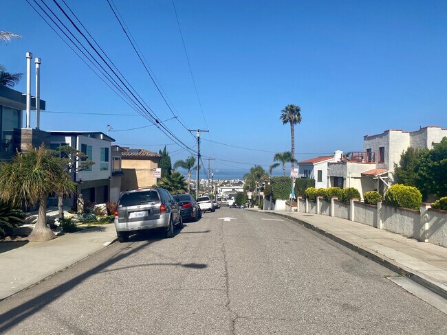 Building Photo - 1230 2nd St