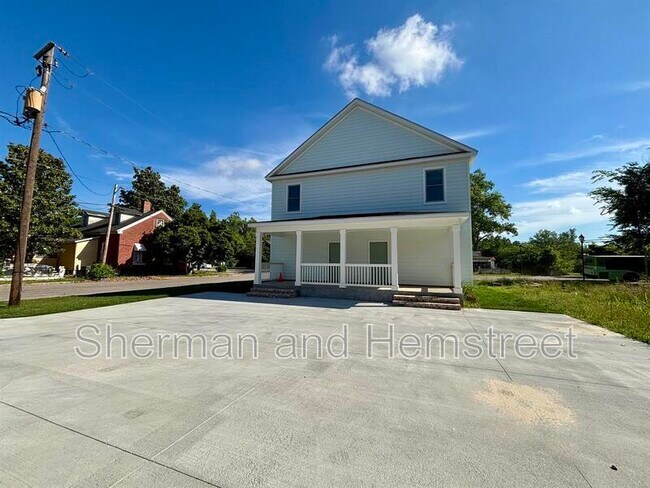 Building Photo - 112 Telfair St