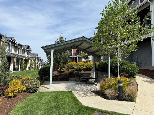 Building Photo - Hilltop Luxury Townhome with Stunning Valley Sunset Views