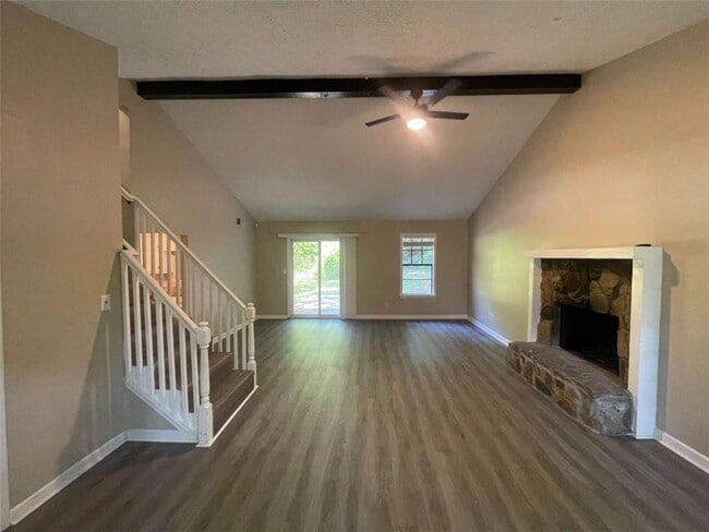 Building Photo - 55 Hunt Ridge Dr