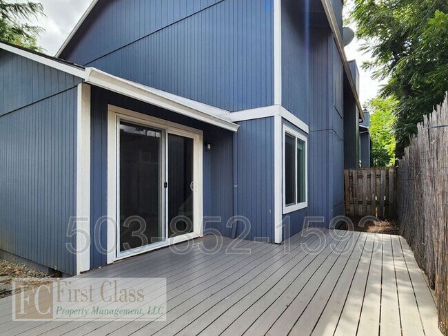 Building Photo - 4319 SE 37TH Ave