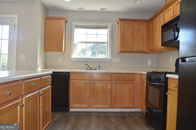 Building Photo - 1854 Pierce Way