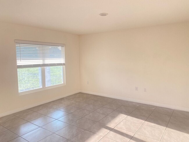 Building Photo - Beautiful 3/2 in Greystone Hills Gated Com...