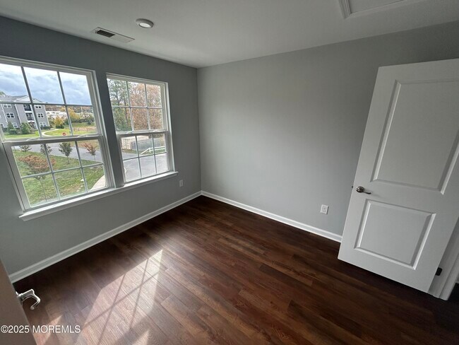 Building Photo - 201 Rio Grande Dr