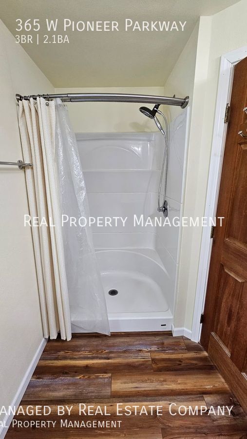 Building Photo - 365 W Pioneer Pkwy