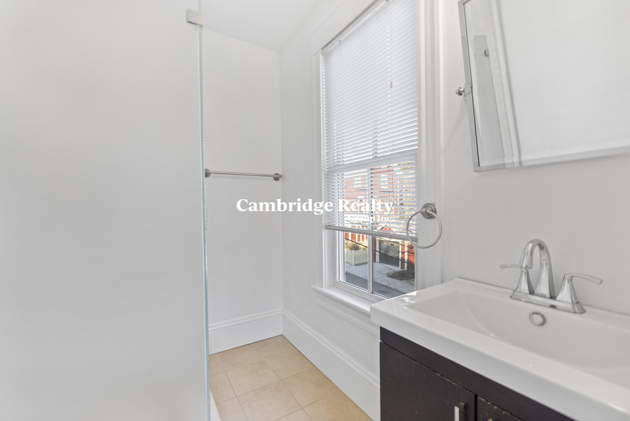 Building Photo - 30 Healey St