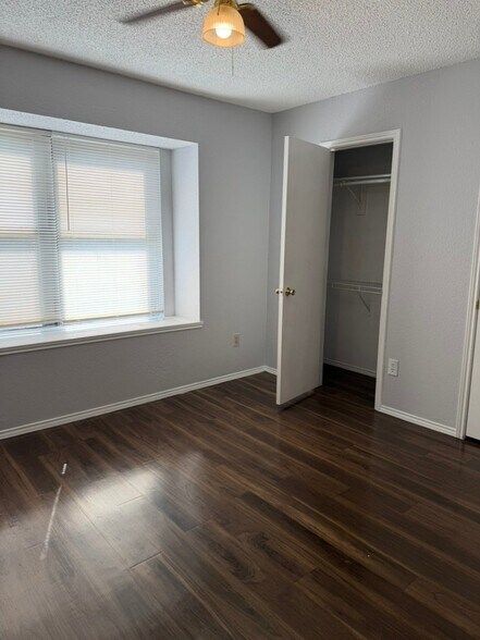 Building Photo - 3060 Gregory Ln
