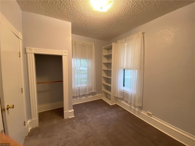 Building Photo - 226 3rd Ave NE