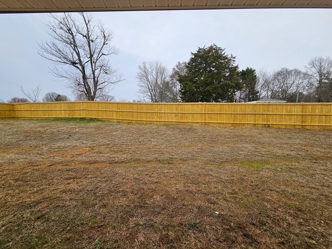 Building Photo - 3400 Pennington Rd