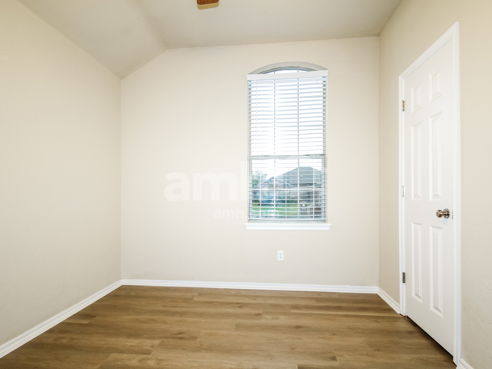 Building Photo - 509 SW 163rd St