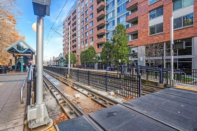 Building Photo - 234 Webster Ave