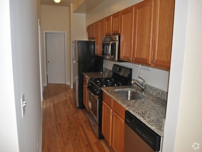 Building Photo - 3128 N Lincoln Ave