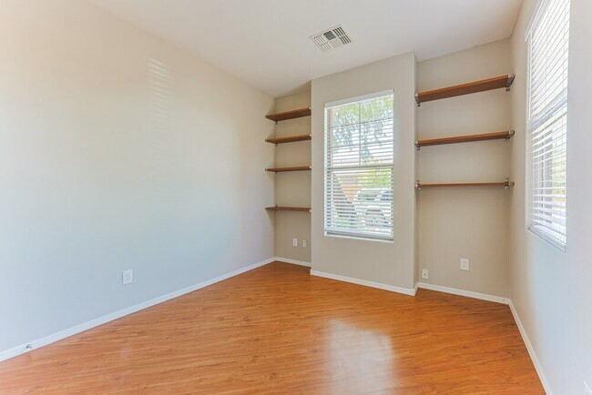 Building Photo - 3286 E Merlot St