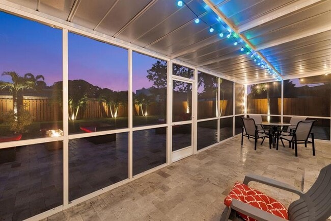 Building Photo - 2407 NE 17th Terrace