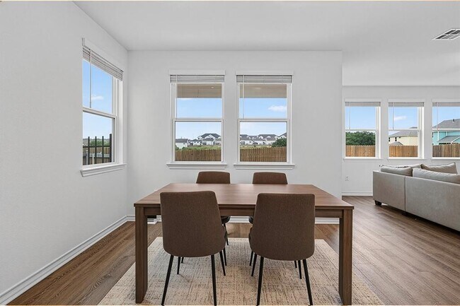 Building Photo - 2911 St Regis Dr