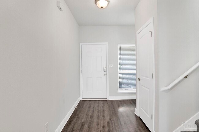 Building Photo - 12295 Pinfish Rd