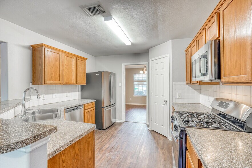 Building Photo - 9702 Winter Bloom Ln