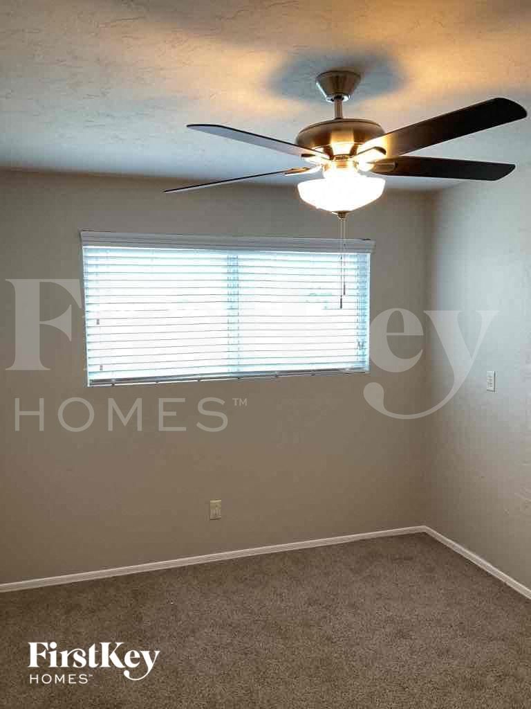 Building Photo - 8501 E Lee Pl