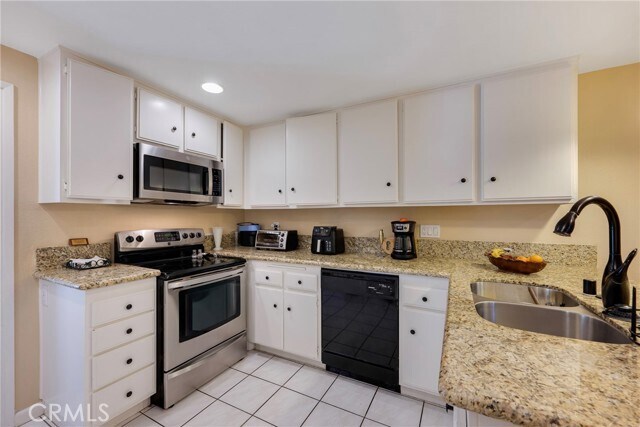 Building Photo - 6646 Vista Loma