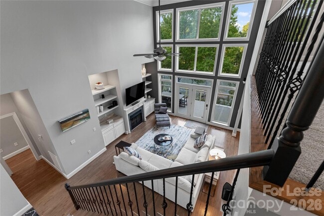 Building Photo - 578 Normandy Rd