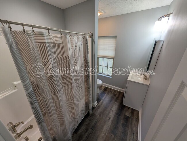 Building Photo - Fully Renovated Historic Home with First-Floor Primary Suite