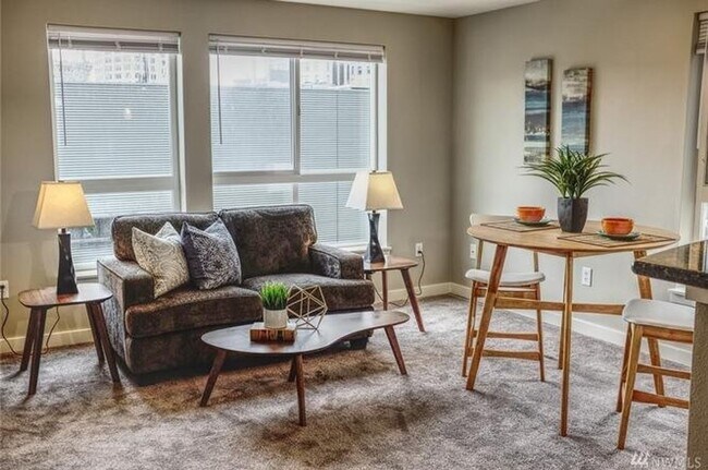 Building Photo - Great 2bd 2bath Downtown Seattle Condo For Rent!