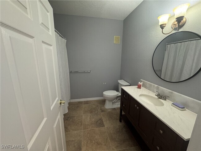 Building Photo - 11530 Villa Grand