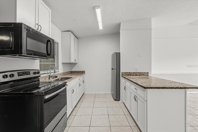 Building Photo - 1222 Woodman Way