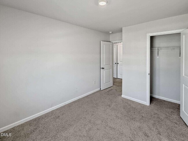 Building Photo - 3307 Alibird Ln