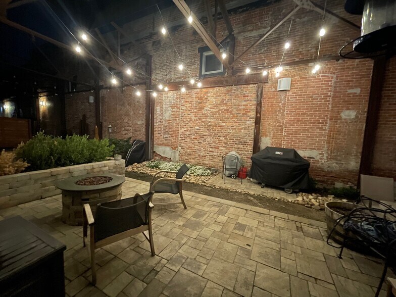 Fire pit and designated grill area - 3033 Blake St